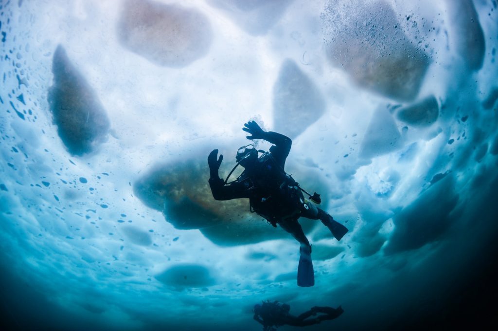 ice-diving-nudiblue-min-1024x682
